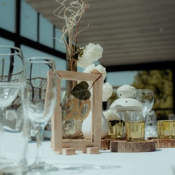 Dekoracija stola za vencanje